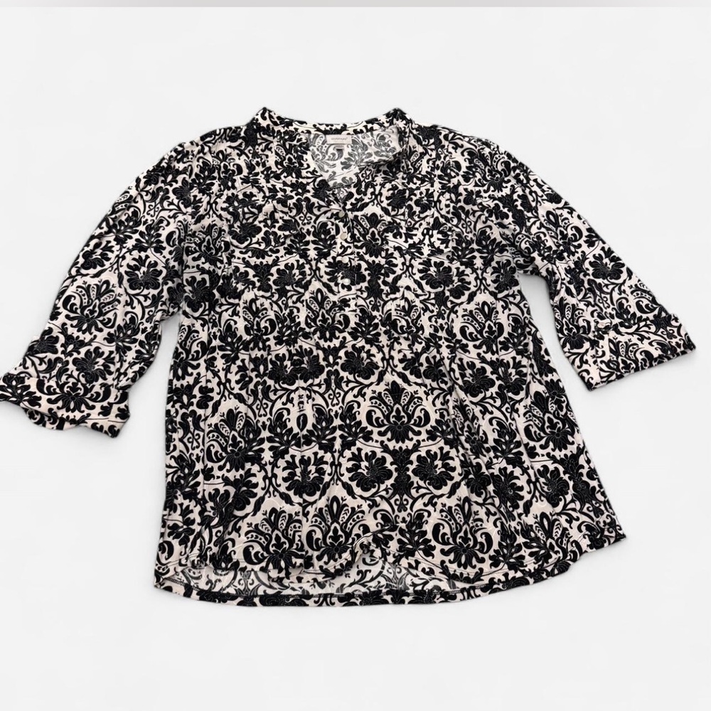 Avenue Black and Cream Blouse